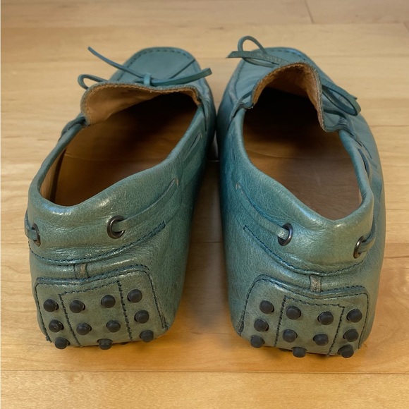 TOD’S - Gommino Driving Shoes in Leather - Picture 3 of 7